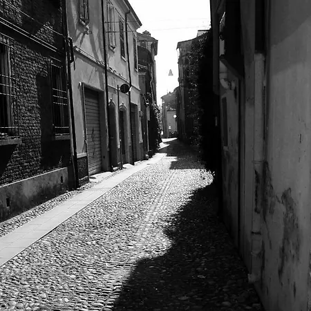 La Casa Sulla Vecchia Riva Apartament *