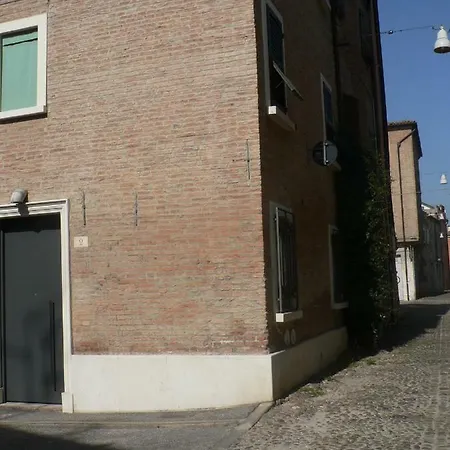 Apartament La Casa Sulla Vecchia Riva *